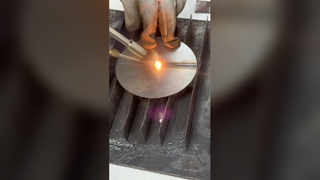 ハンドヘルドファイバーレーザー溶接機 より速く、より強力に、よりきれいに溶接